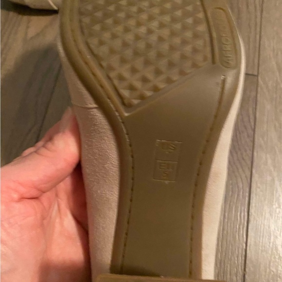 Brand new Beige Heels - Picture 4 of 4